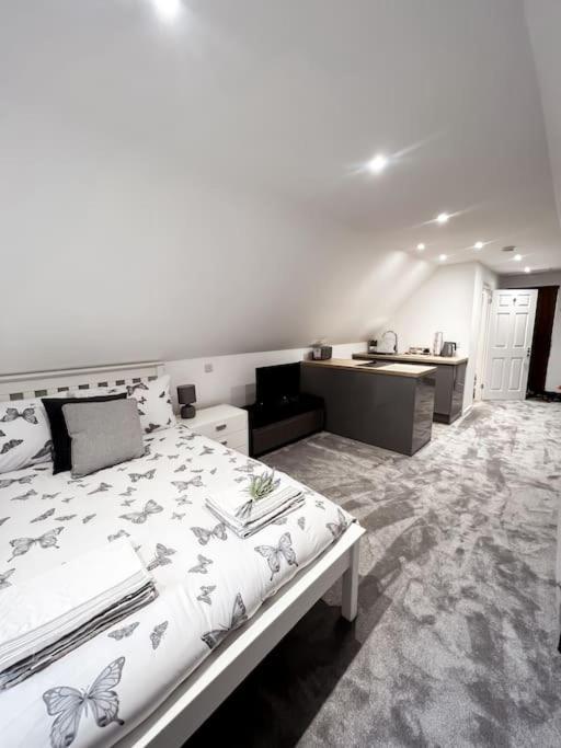 Aviary Lodge Hurn المظهر الخارجي الصورة